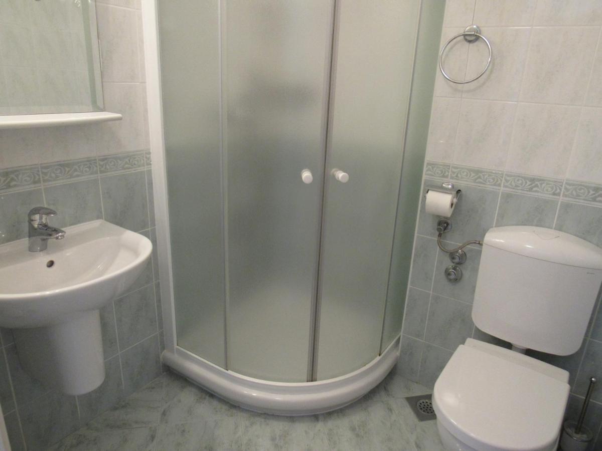 Luna Apartament Tisno